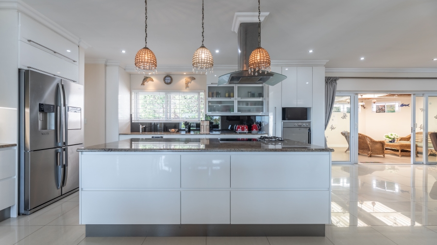 5 Bedroom Property for Sale in Plattekloof 2 Western Cape